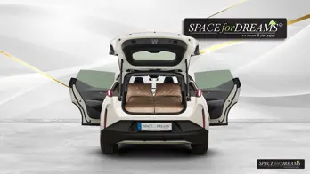 Le matelas en mousse SPACEBED® de couleur beige démontre sa qualité et son confort premium pour vos voyages.